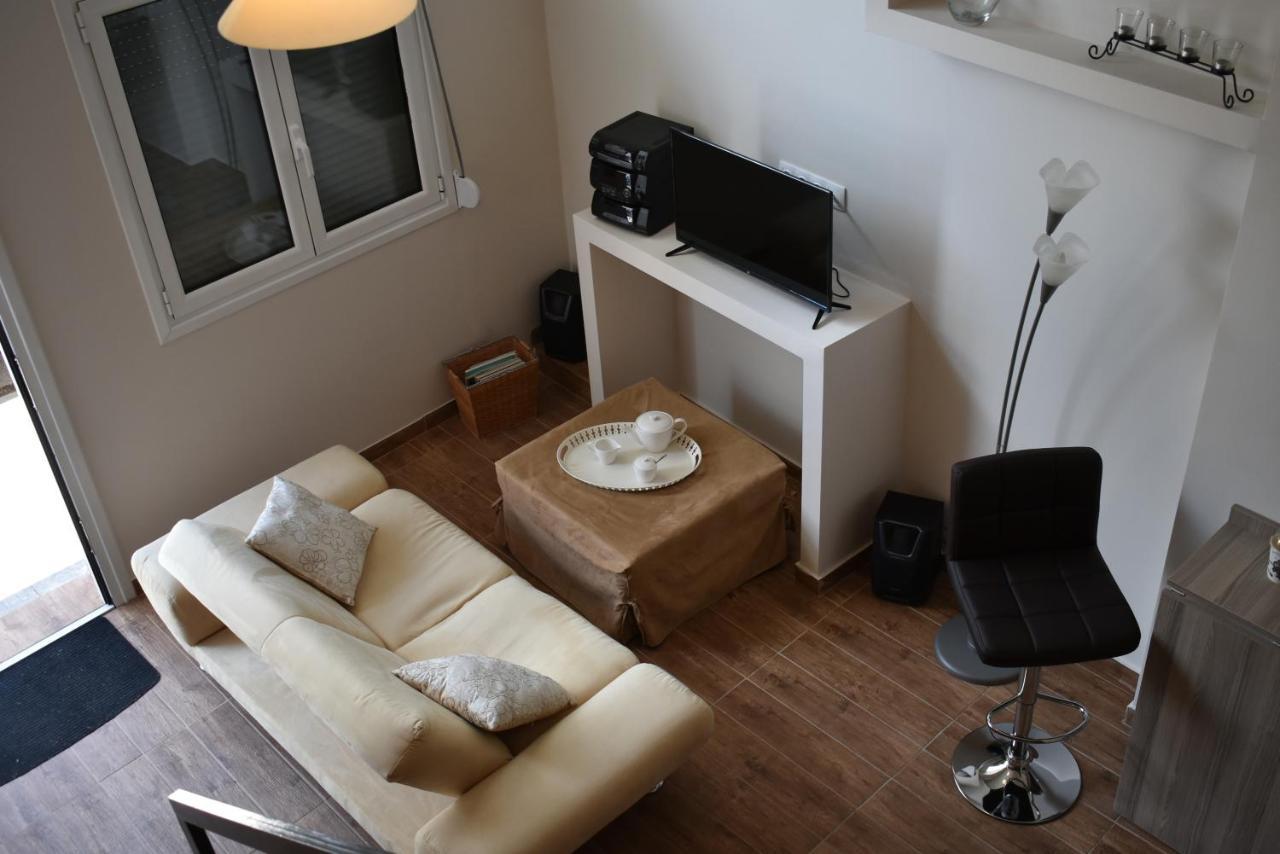 Your Vacation Home In The Center Of 칼라마타 외부 사진