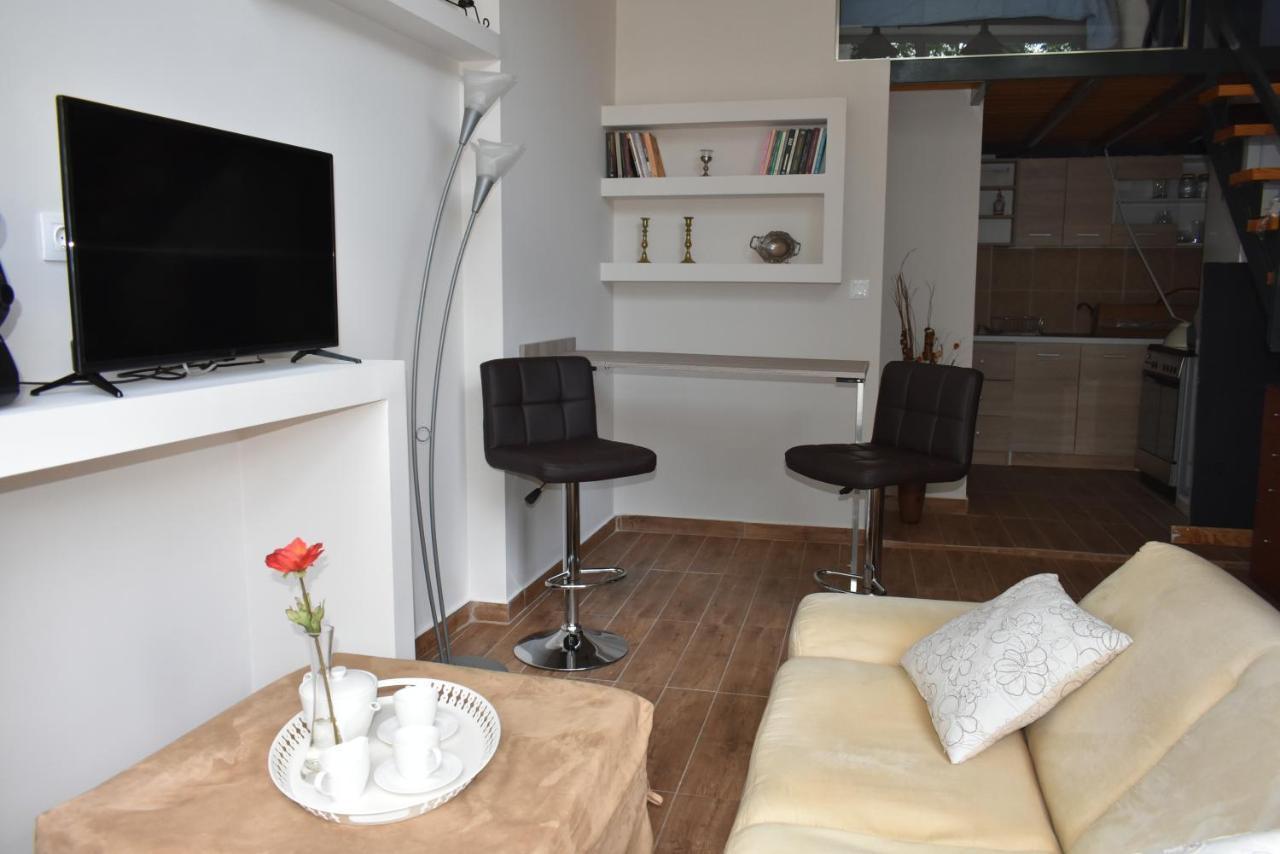 Your Vacation Home In The Center Of 칼라마타 외부 사진