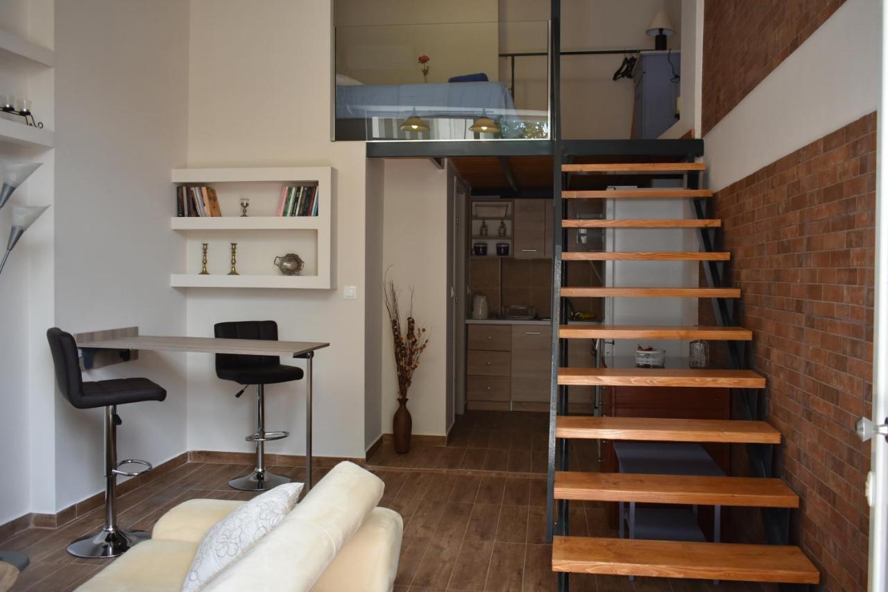 Your Vacation Home In The Center Of 칼라마타 외부 사진