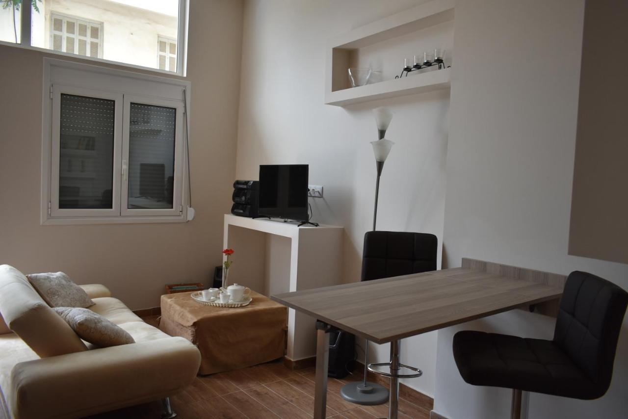 Your Vacation Home In The Center Of 칼라마타 외부 사진