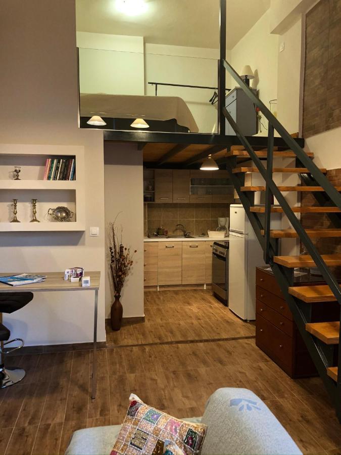 Your Vacation Home In The Center Of 칼라마타 외부 사진